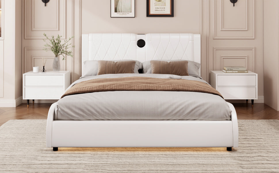 King Size Luxurious Faux Leather Upholstered Platform Bed with