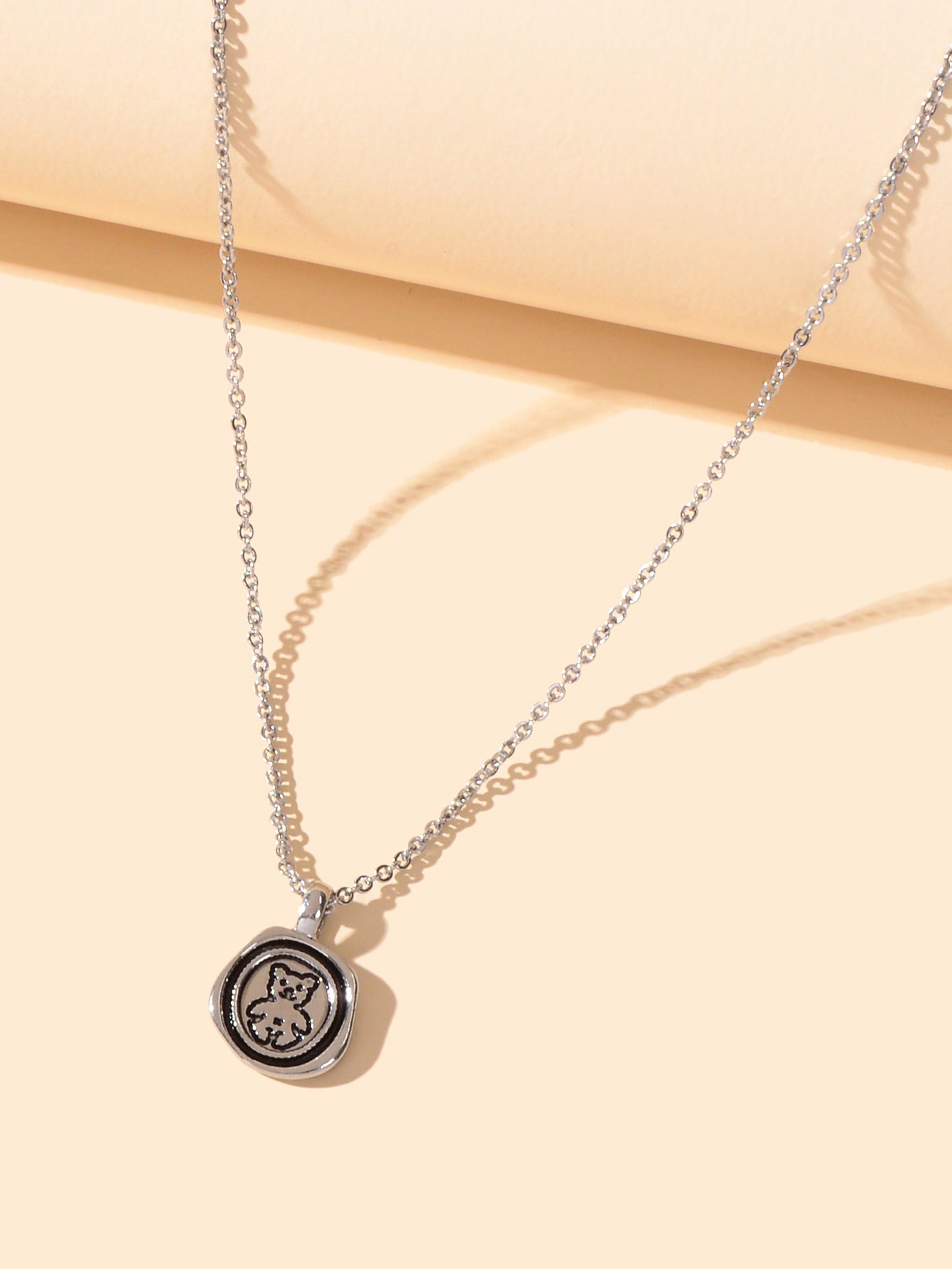 Ladies Jewellery Silver Chain Bear Round Pendant Necklace Dainty Gifts