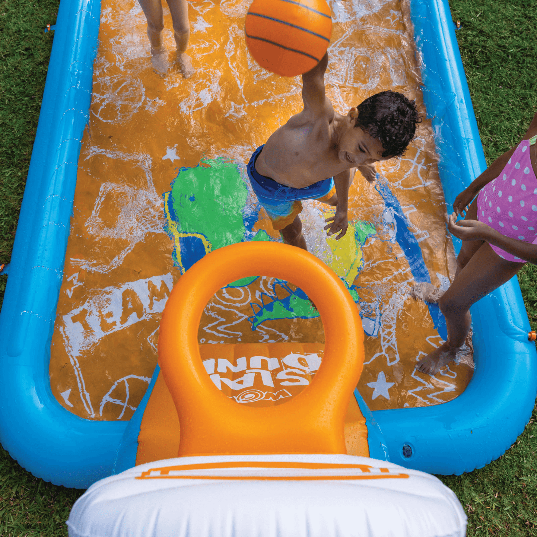 WOW Watersports Slam Dunk Hoop and Basketballs