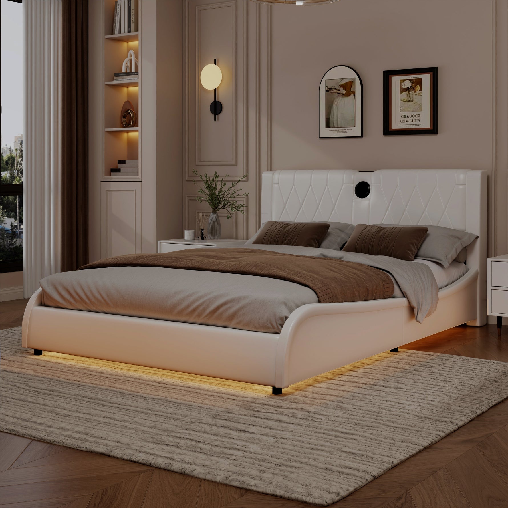 King Size Luxurious Faux Leather Upholstered Platform Bed with