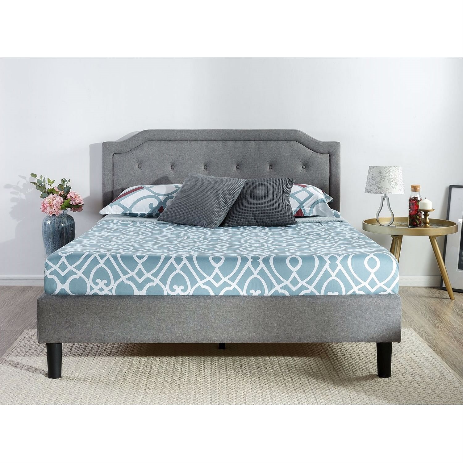 King size Grey Upholstered Platform Bed with Classic Button Tufted