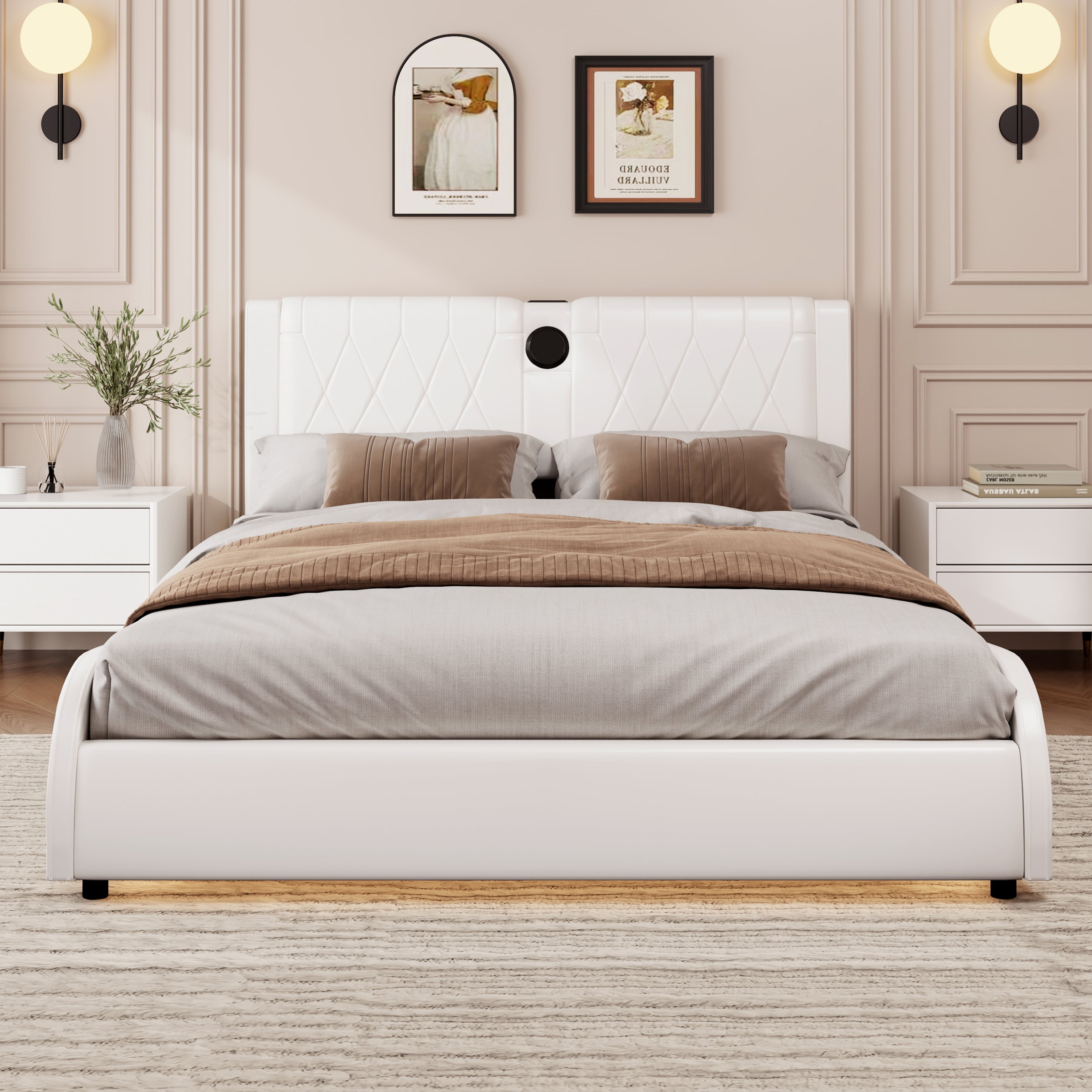 King Size Luxurious Faux Leather Upholstered Platform Bed with