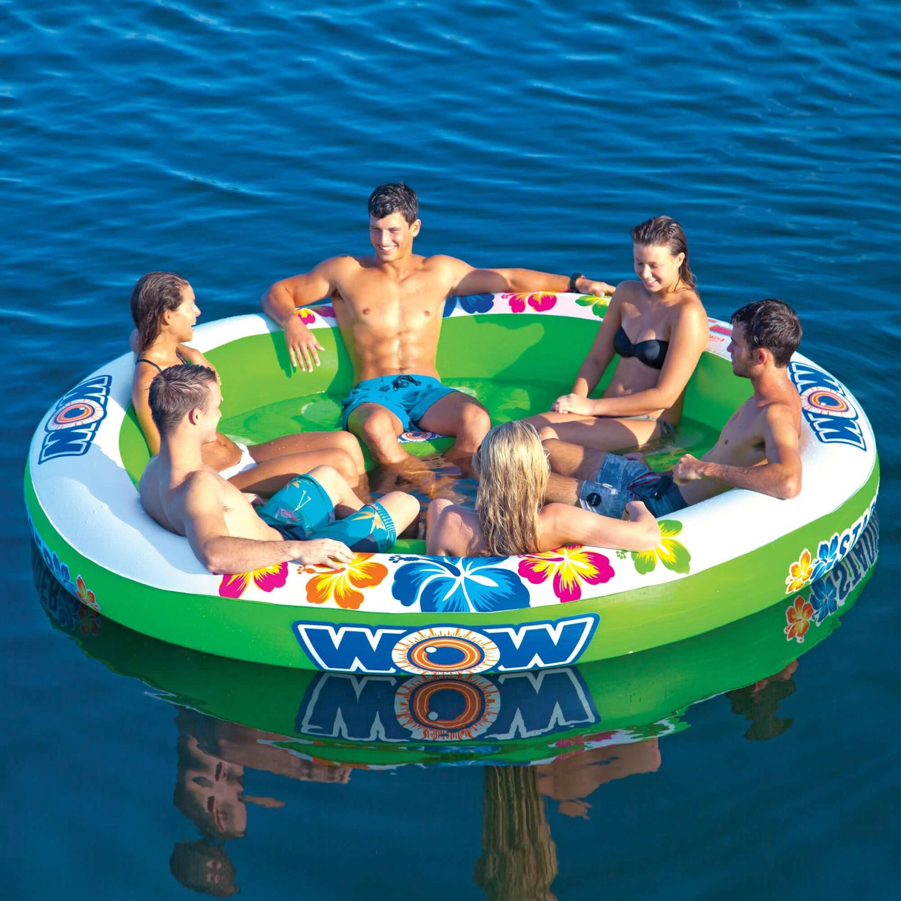 WOW Watersports Floating 6 Person Stadium Islander Water Lounge and