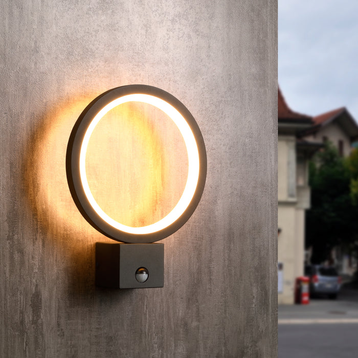 Outdoor Wall Light/ Path Light