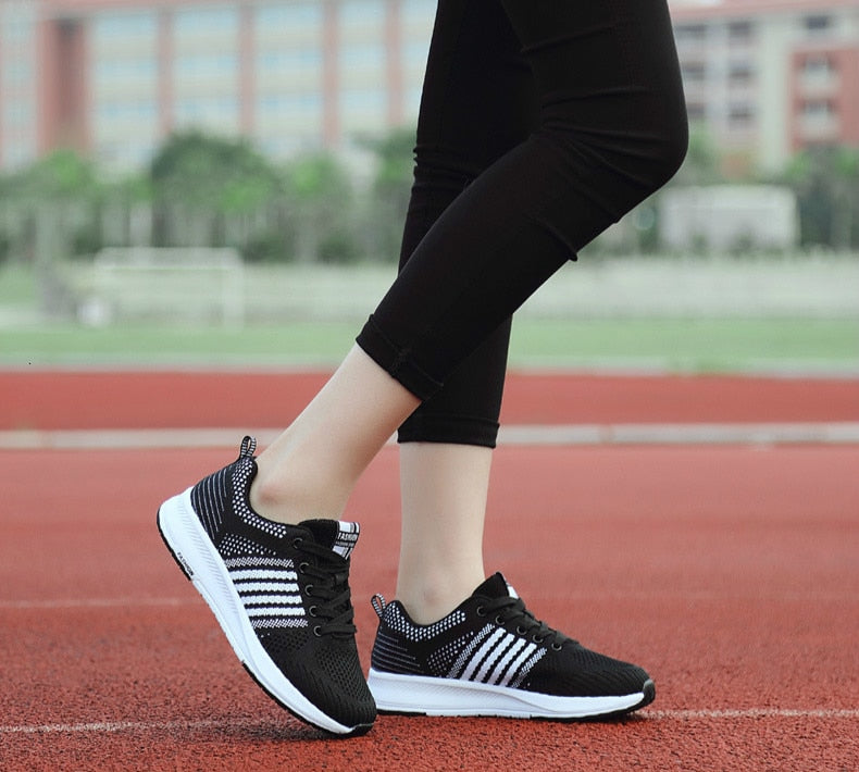 Tennis Shoes Women Sneakers Breathable Mesh Sport Shoes Outdoor Lace-up Anti-slip Gym Shoes Ladies Trainers Jogging Shoes Women