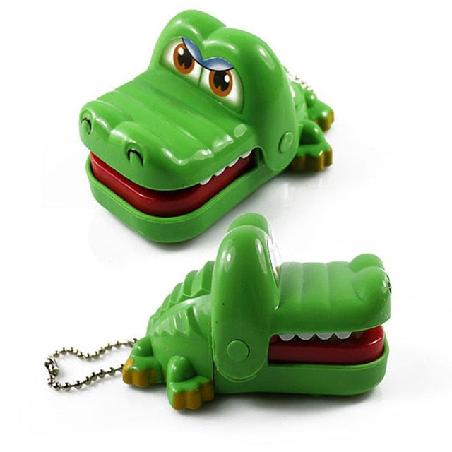 2020 Hot Sale New Creative Small Size Crocodile Mouth Dentist Bite Finger Game Funny Gags Toy For Kids Play Fun