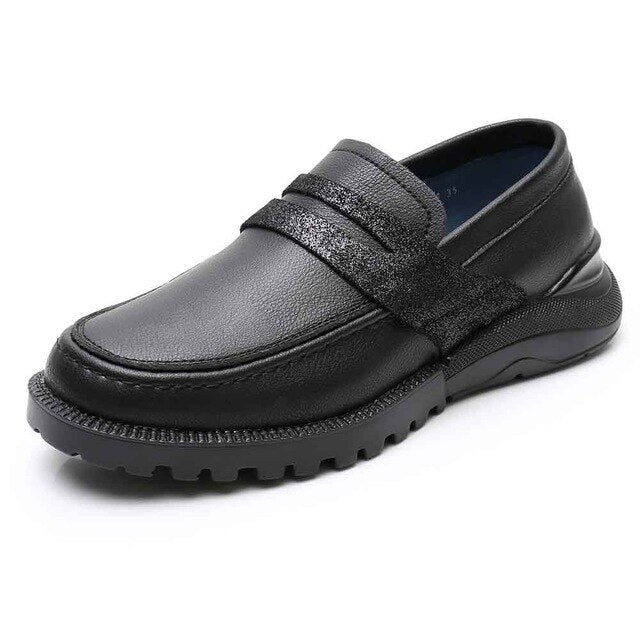 Apakowa Boys Genuine Leather Shoes Slip On Flat Style Wedding Black shoes Student Kids Casual Anti-slip New School Uniform Shoes