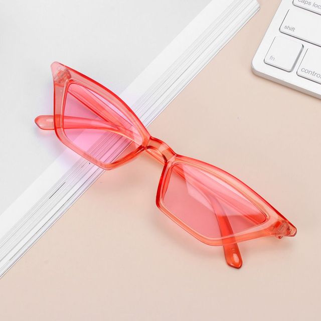 1PC Sexy Cat Eye Triangle Sunglasses Retro Female Eyewear UV400 Sun Glasses Polarized Streetwear Trending Fashion Ladies Glasse