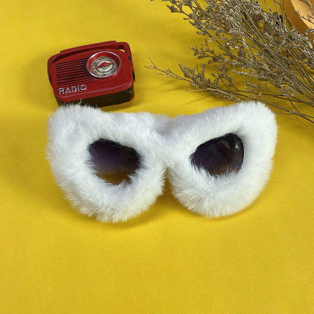 Trendy Cat Eye Kardashan Sunglasses Women Punk Soft Fur Velvet Sun Glasses Ladies UV400 Shades Handmade Eyewear Gafas De Sol