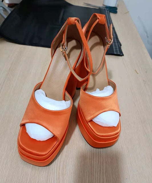 2021 New Ladies Sandals Summer Shoes Sexy Thick High Heels Thick Platform Buckle Crystal Dress Party Wedding Shoes Woman Pumps